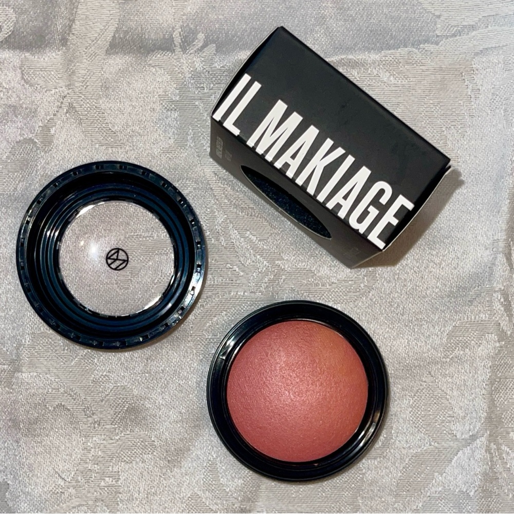 Title: IL MAKIAGE Mineral Baked Blush - Bootylicious - Gorgeous!